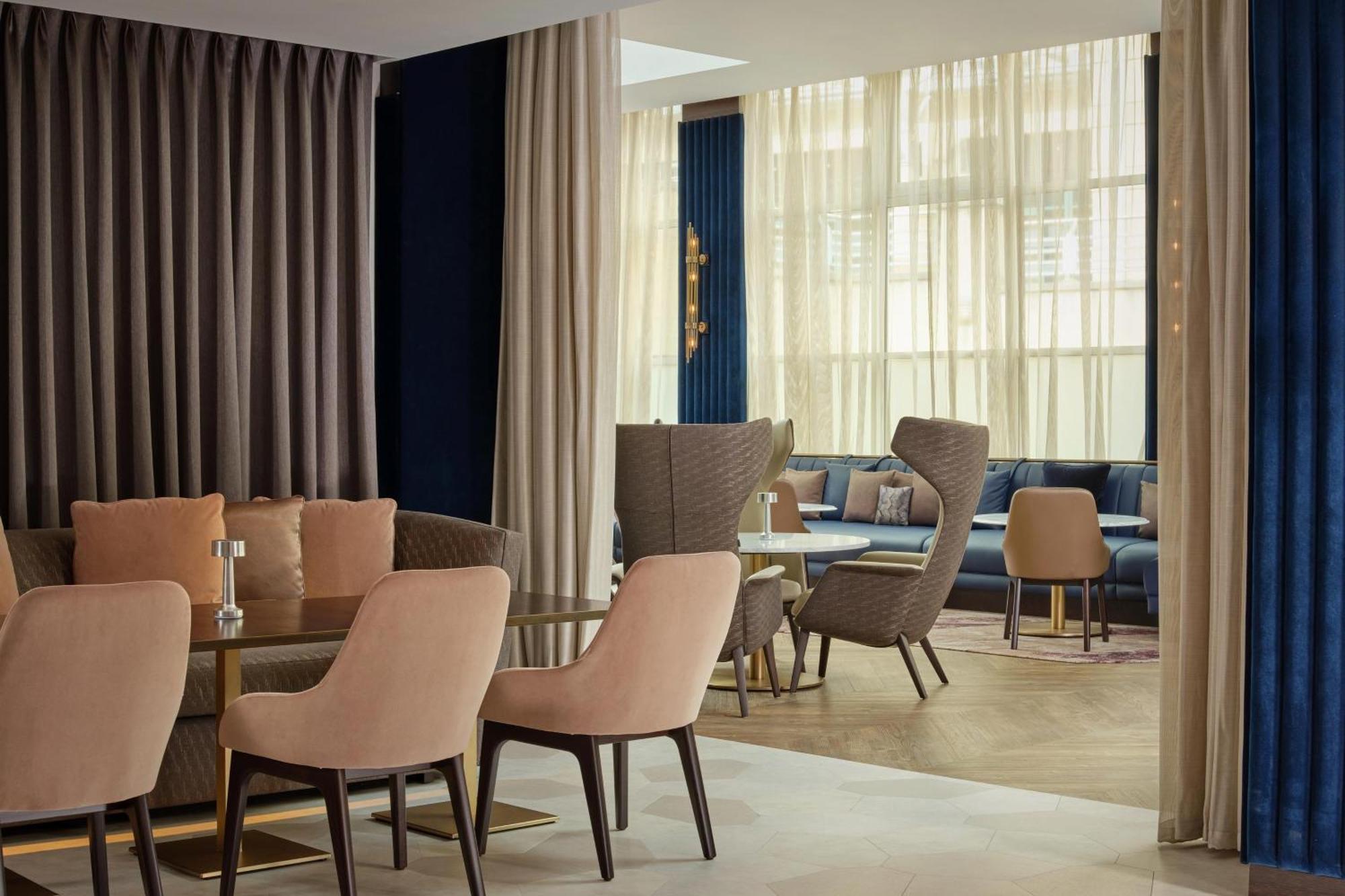 Hotel Sheraton Grand &