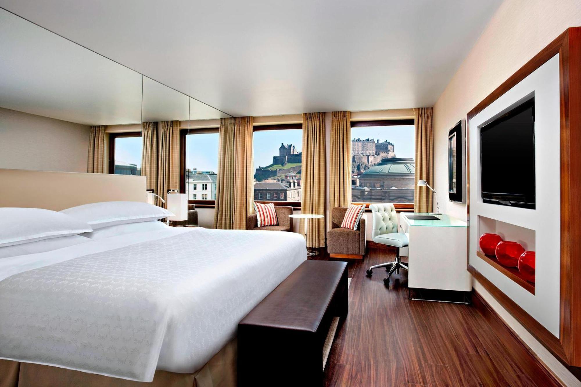 Hotel Sheraton Grand & EDI